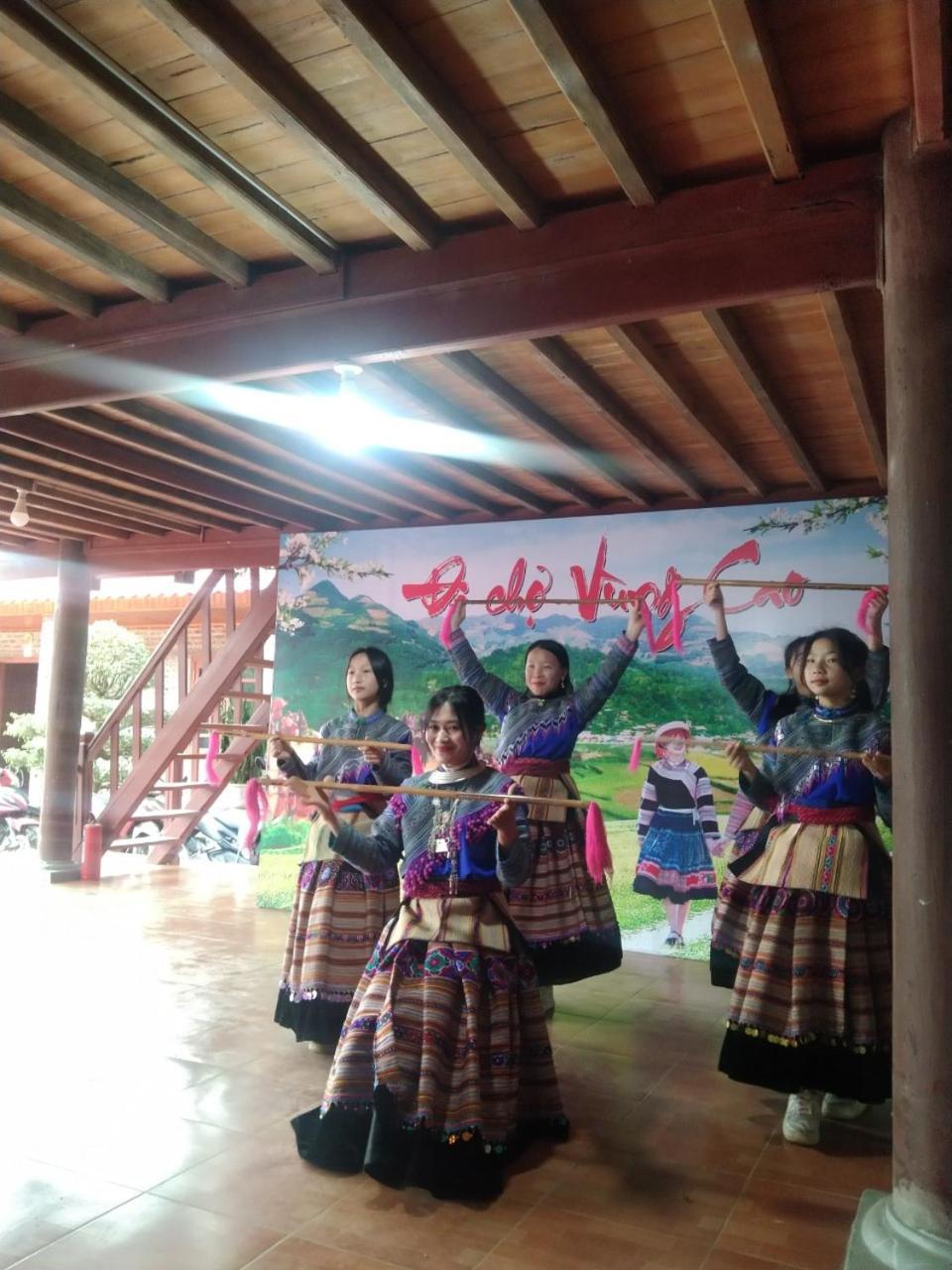 A Lin Homestay Bac Ha 外观 照片